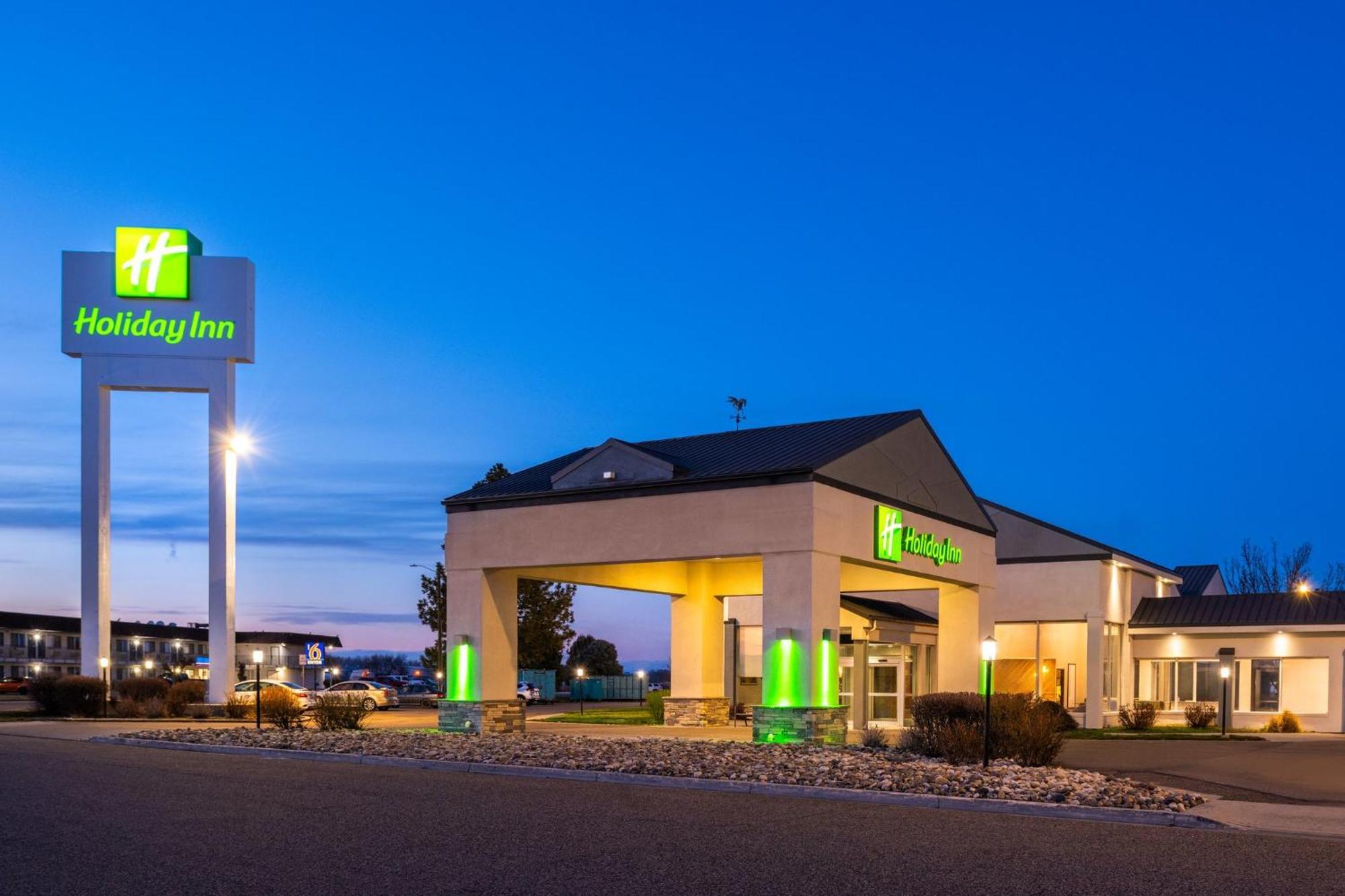 Holiday Inn Ontario By Ihg Exterior photo