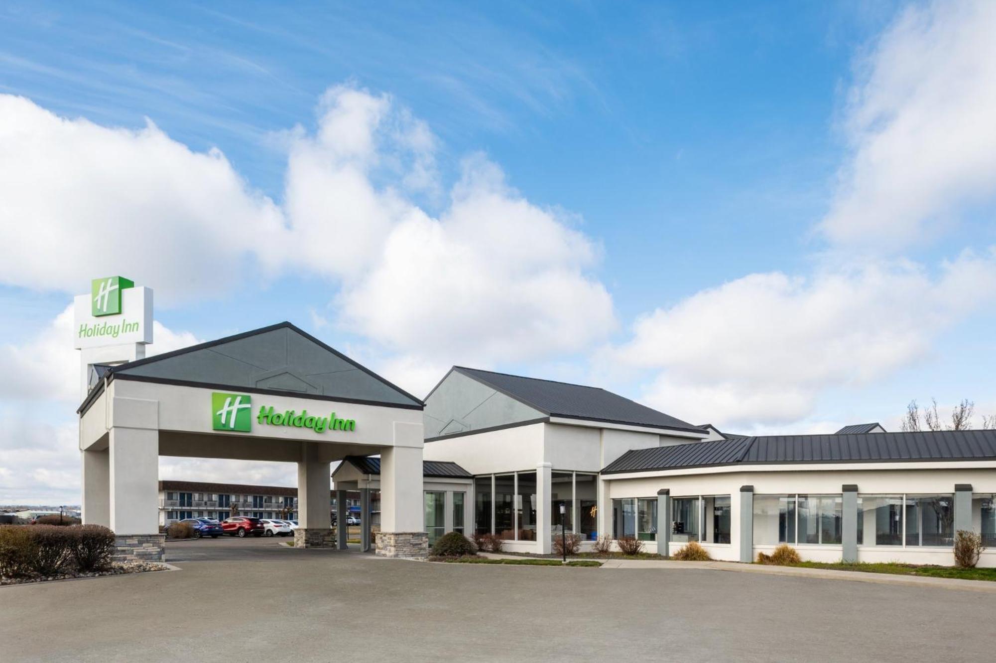 Holiday Inn Ontario By Ihg Exterior photo