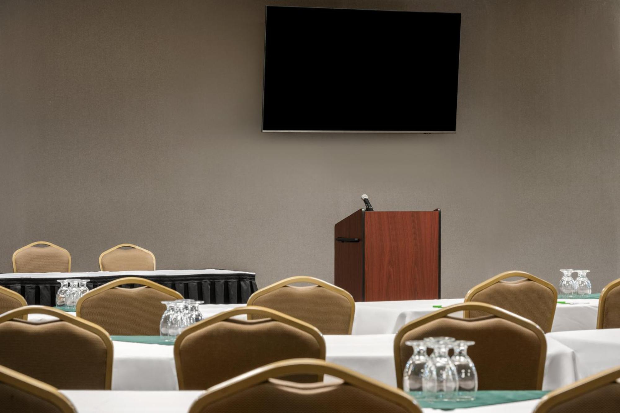 Holiday Inn Ontario By Ihg Exterior photo
